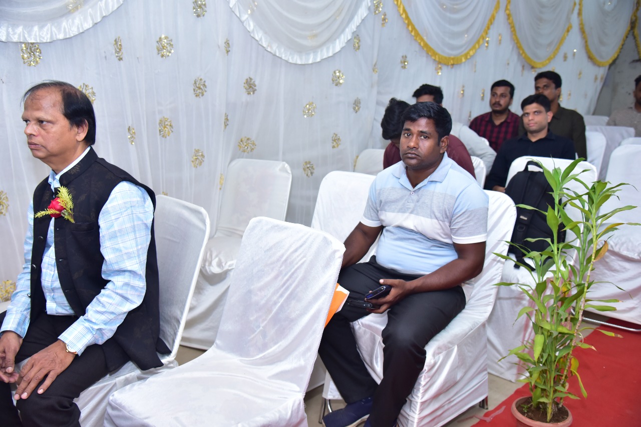 305e20a1-b80f-4404-ba7f-d37f1df583e3