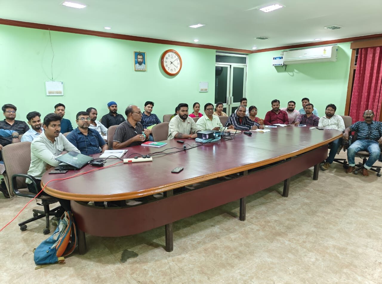 c2bfee41-60a2-4953-aa5f-9e636d3af62c